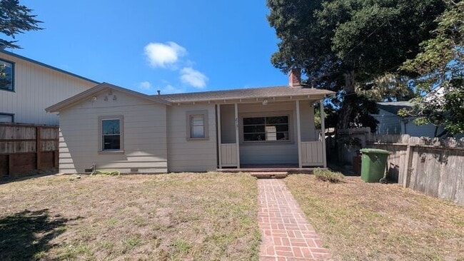 Building Photo - Pacific Grove Cottage with Classic Character