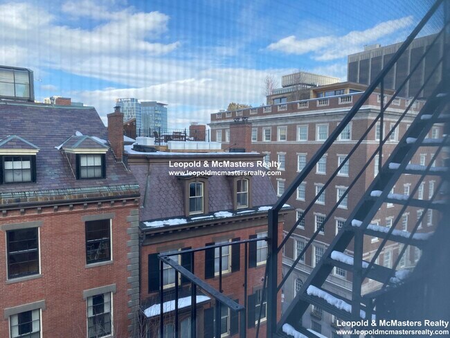 Photo - 24 Mt Vernon St