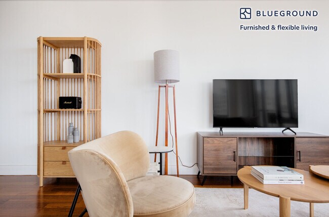 Photo - 290 3rd Ave Unit FL20-ID1181