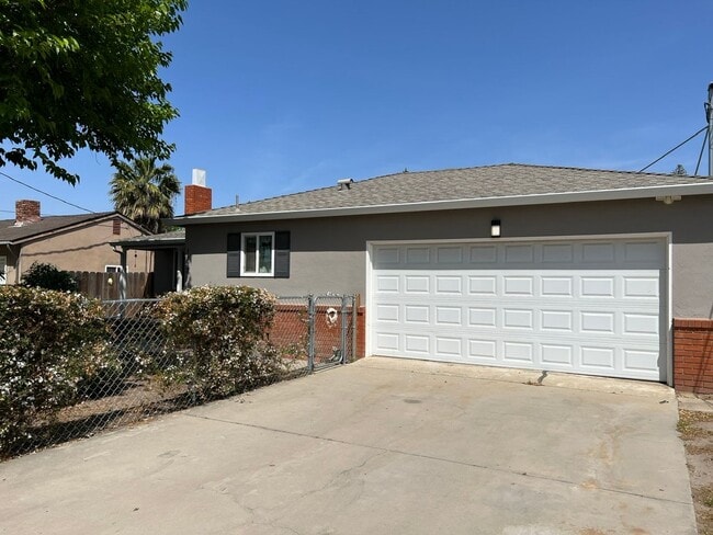Photo - 3-bedroom single story in Turlock!