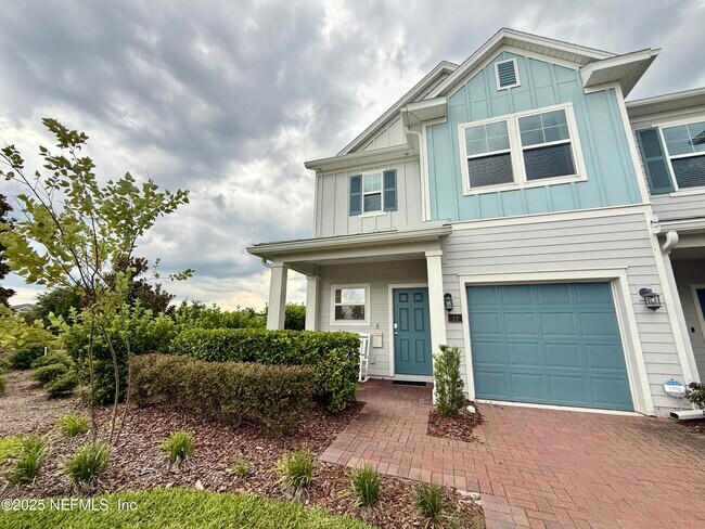 Photo - 27 Appleton Ct Townhome