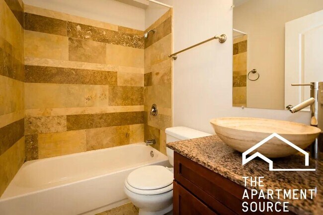2046 W Touhy Ave Unidad 1