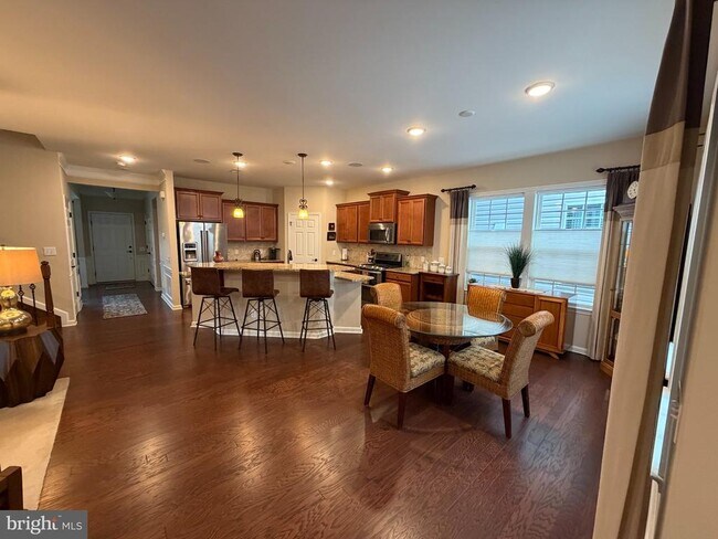 Photo - 528 Kerry Ct