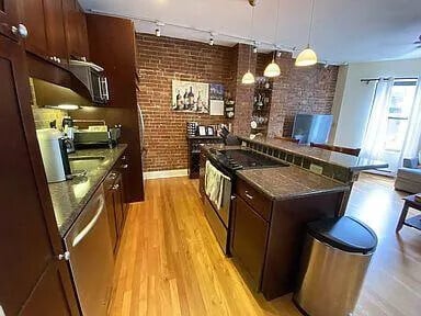 Photo - 26 Worcester Sq