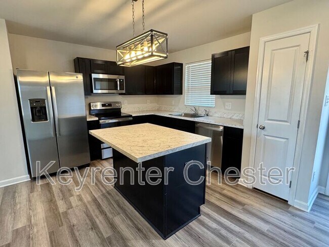 Photo - 331 Chanticleer Dr