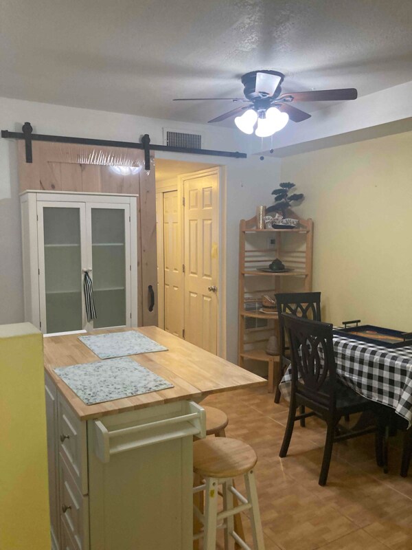 Photo - 107 NE 8th St Unit 4