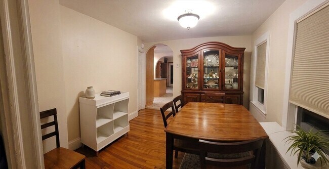 72 Moreland St Unit 2