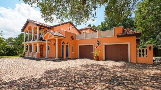 2520 Tami Sola St