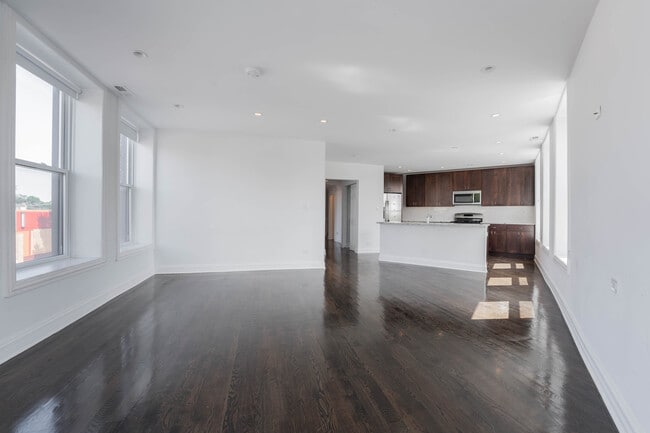 Photo - 2450 N Milwaukee Ave