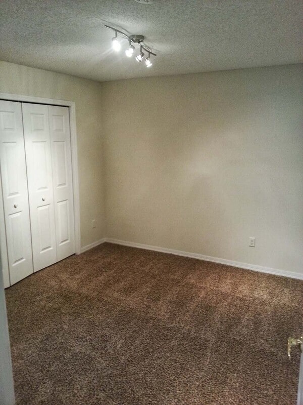 520 Hanging Moss Rd