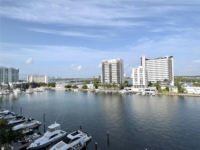 Photo - 7928 East Dr Unit 705