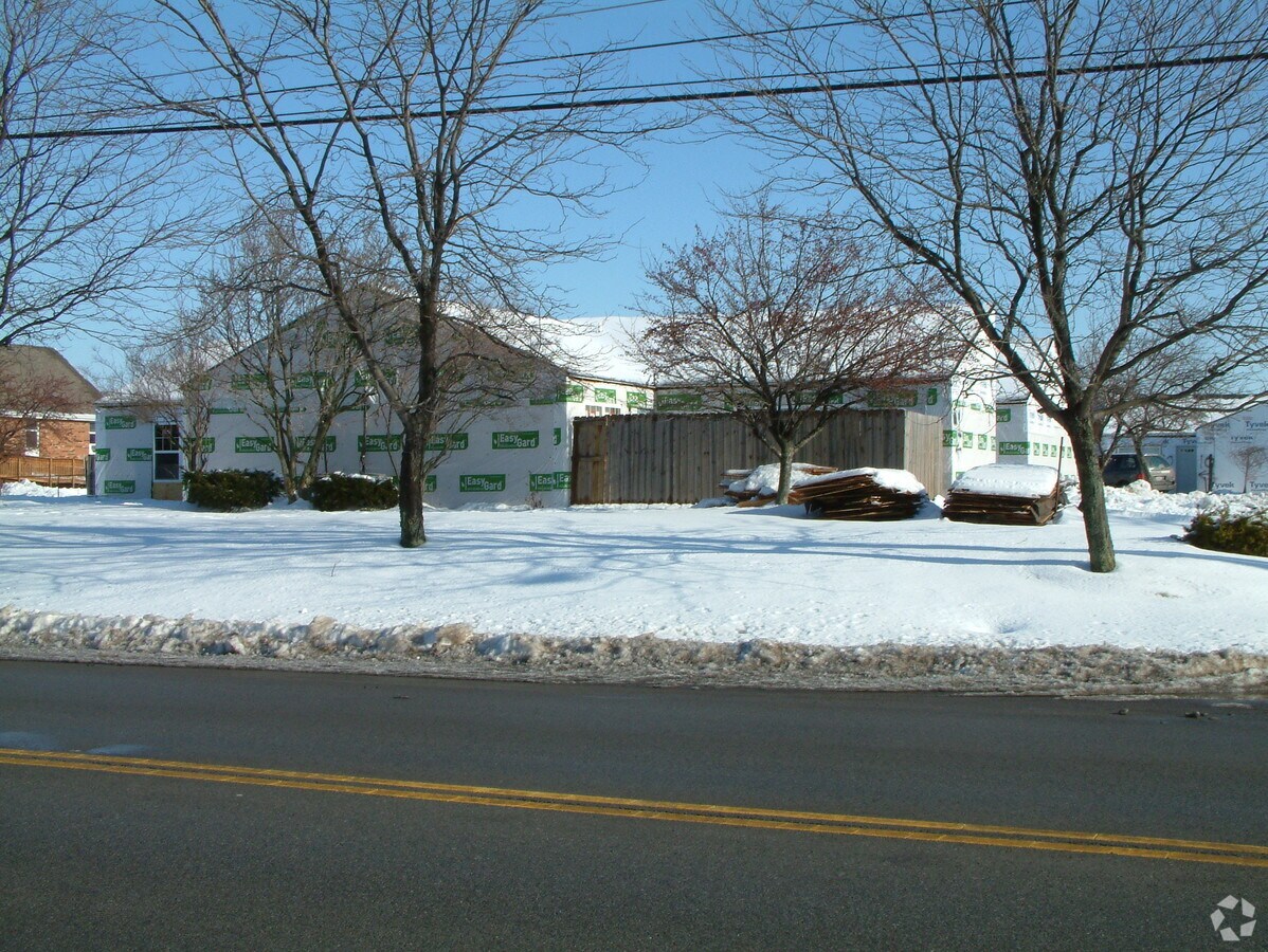 Photo - 900 Franklin Rd Apartments