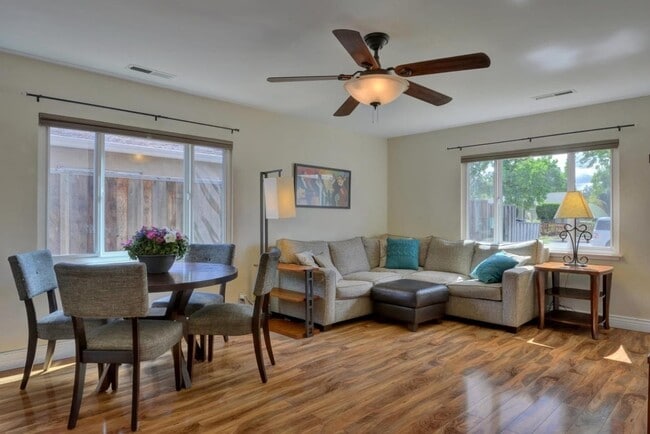 Photo - Excellent 4 Bed Home!