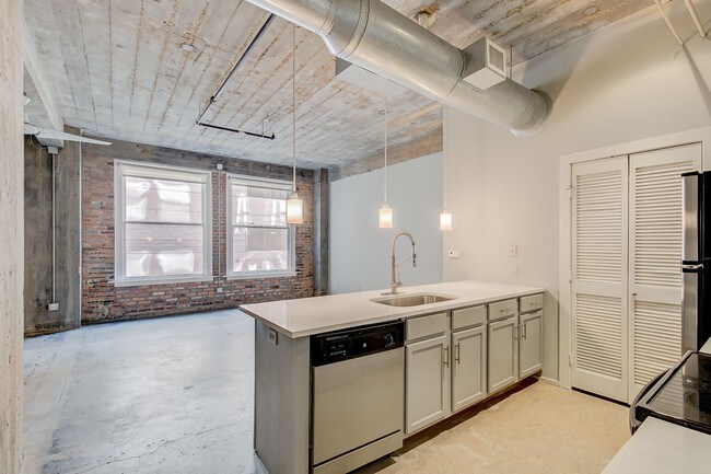Interurban Building apartments — community photo