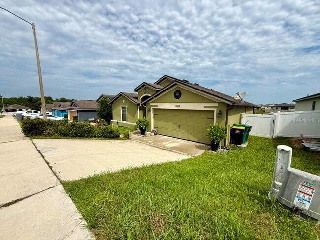 Photo - 1609 Steely Dr