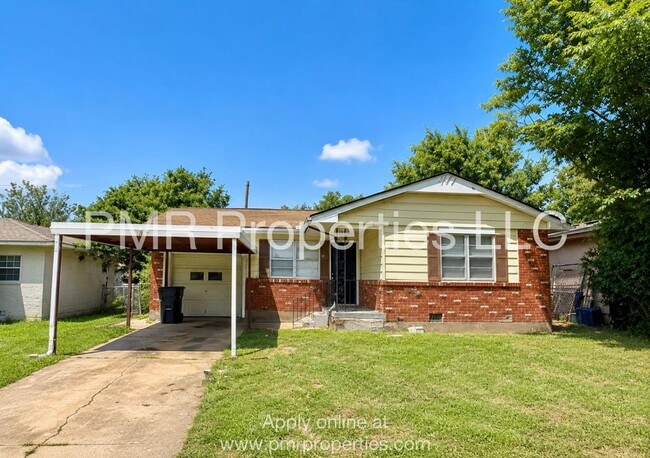 Building Photo - 3 Bedrooms / 1 Bathroom House
