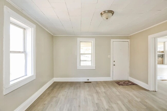 Photo - Charming 2-Bed, 1 Bath home with central HVAC and a Large Back yard!