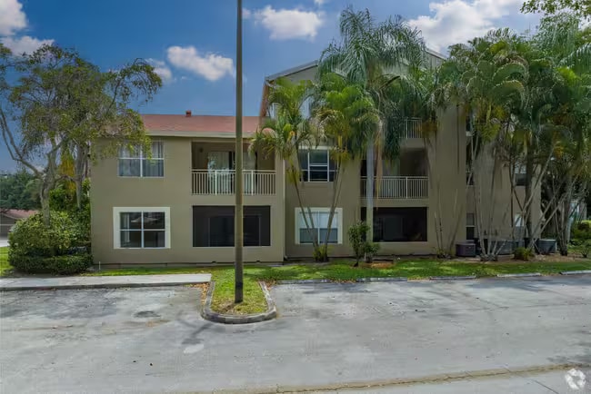 Building Photo - 1760 Palm Cove Blvd Unit verano Rental