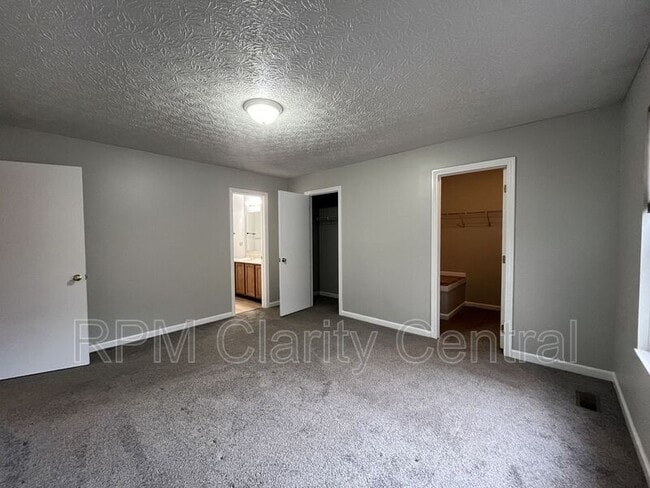 Photo - 932 Briaro St