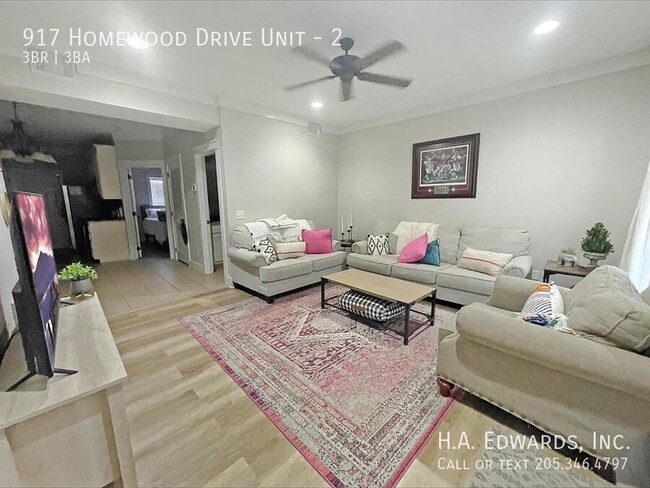 Photo - 917 Homewood Dr