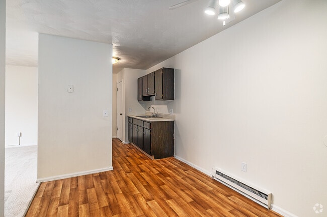 2 Bedroom - Dining Room to Kitchen