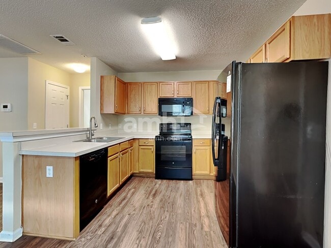 Photo - 112 Willow Lakes Ct