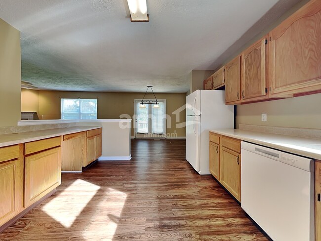 2733 Jenny Marie Dr