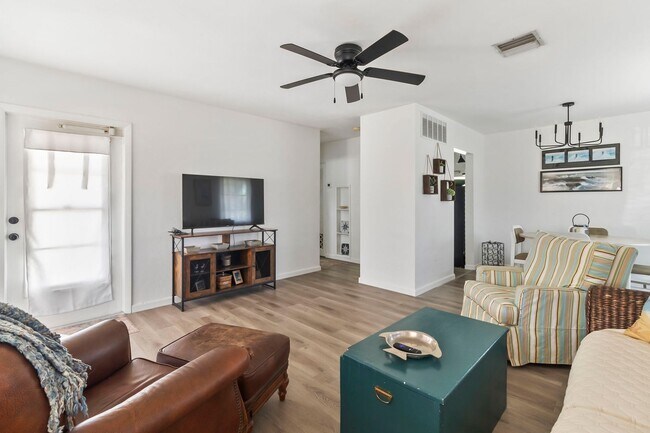 Photo - Furnished * AVAIL Now Through 11/1 * $1,69...