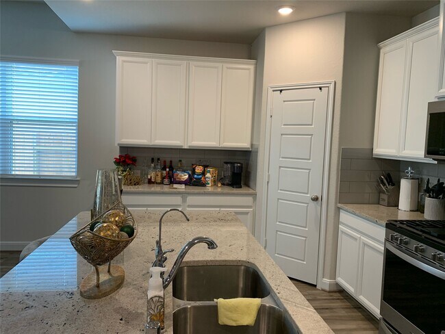 Photo - 4326 Pale Fox Ln