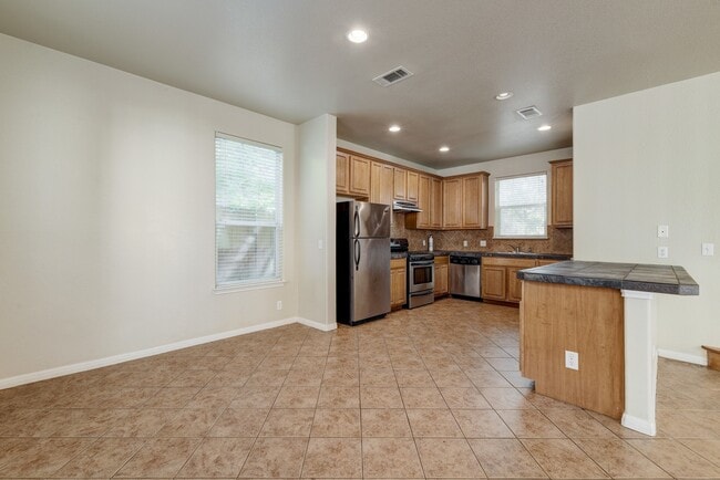 Photo - 5304 Evans Ave