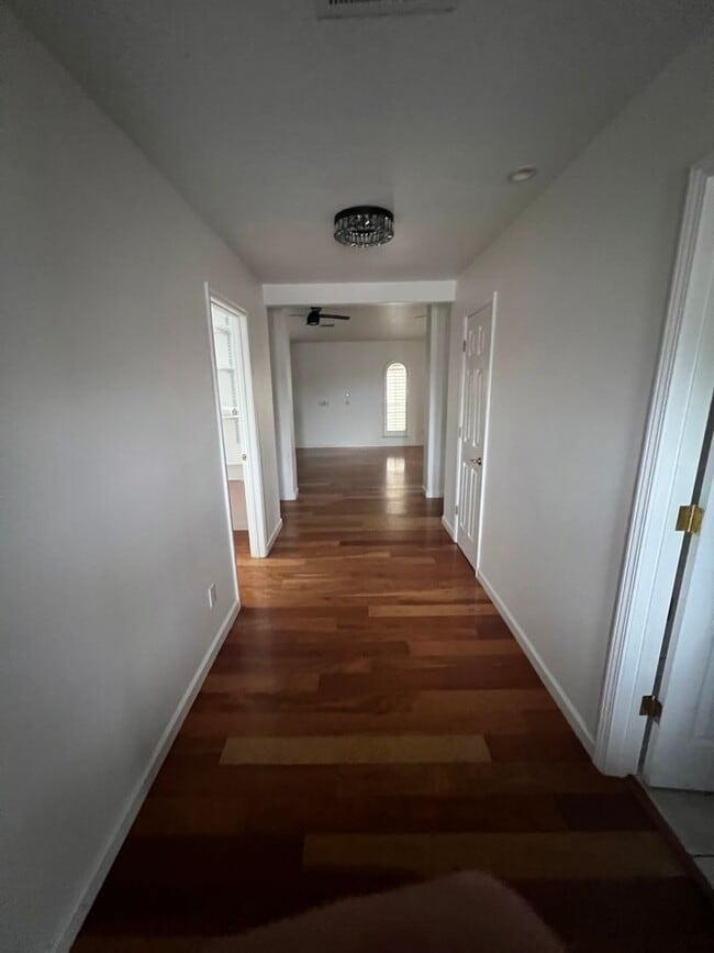 Photo - Executive Rental