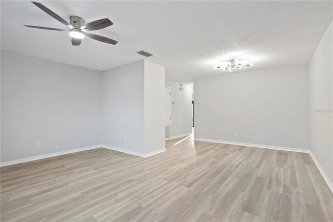 Photo - 5852 Shale Ct