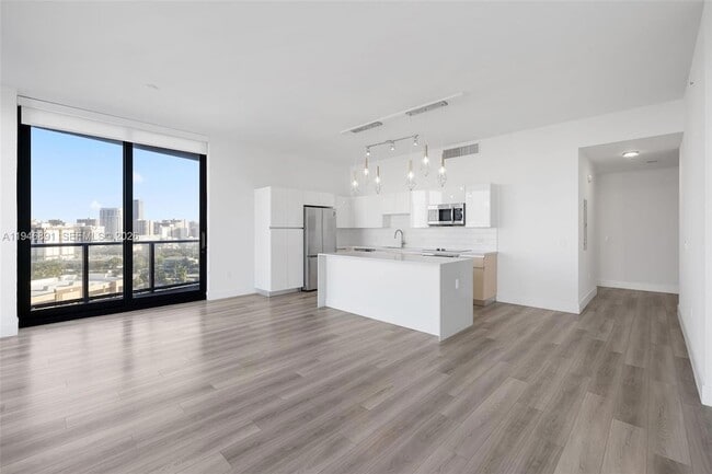 Photo - 101 Diplomat Pkwy Unit 1202