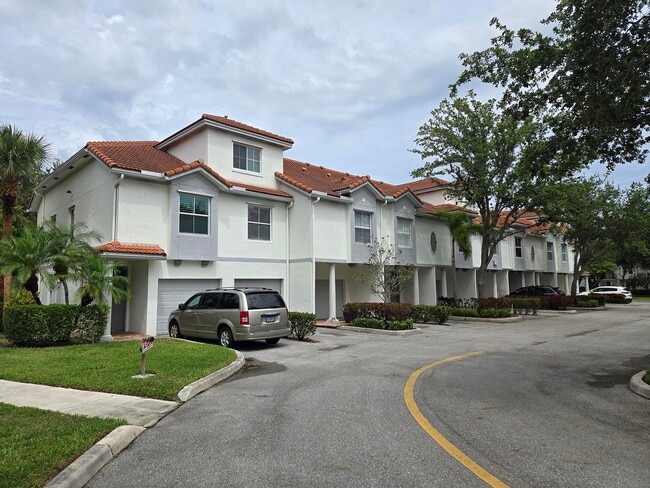 Photo - 2050 Alta Meadows Ln Townhome