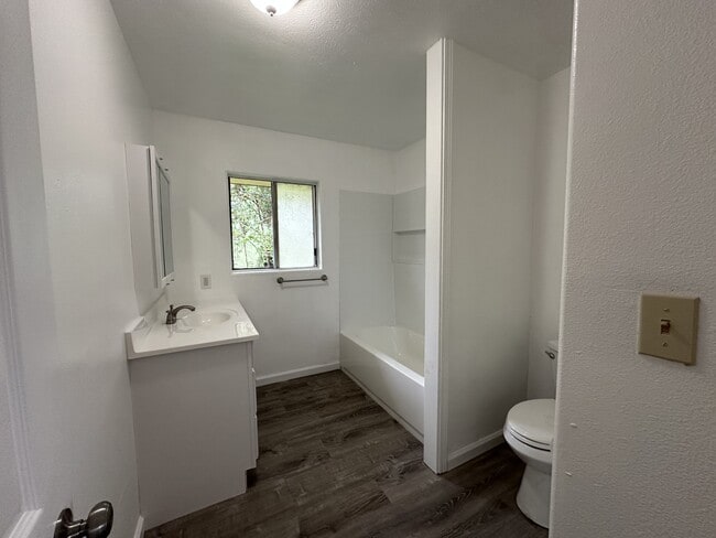 Photo - 15 Kahukai St