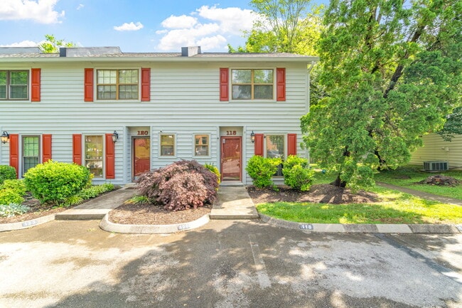 118 Ladbrook Ln Townhome - Townhome Rental in Knoxville TN | ForRent.com