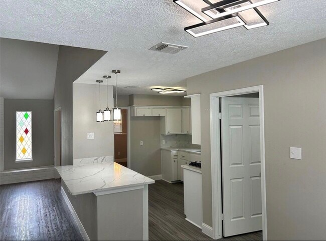 1601 Washington Dr
