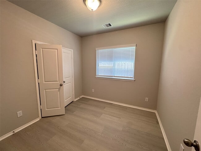 Photo - 10827 Cassiopeia Creek Cir