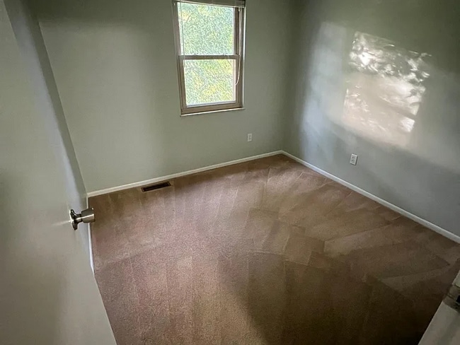 Photo - 5629 Longbow Ln