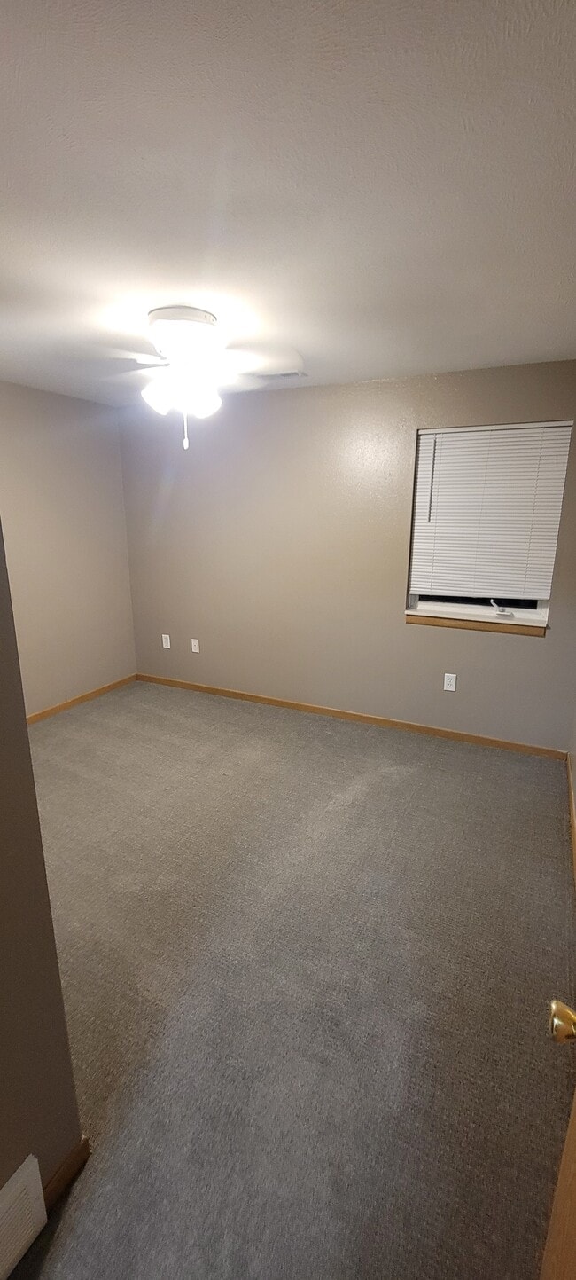 Photo - 1308 E Redwood Blvd Unit 1408 E Redwood BVD