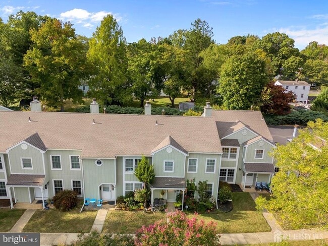 Photo - 5 Pond View Dr