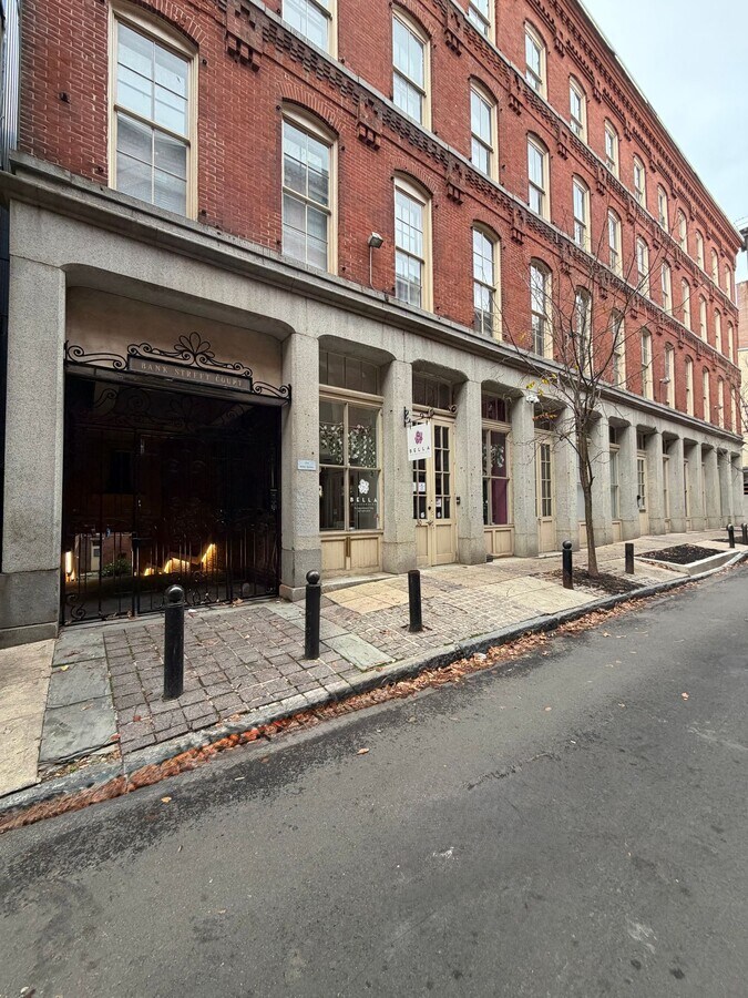 Photo - Welcome to Urban Elegance in the Heart of Historic Old City, Philadelphia Unit 208