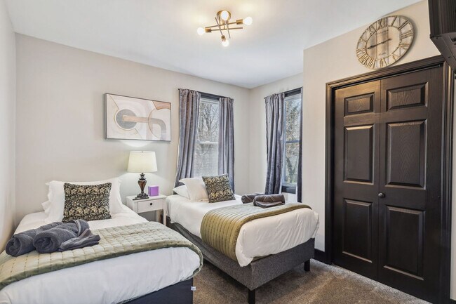 Photo - 2294 E 86th St Unit SI ID1593879P