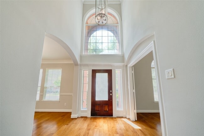 Photo - 5619 Riverstone Crossing Dr