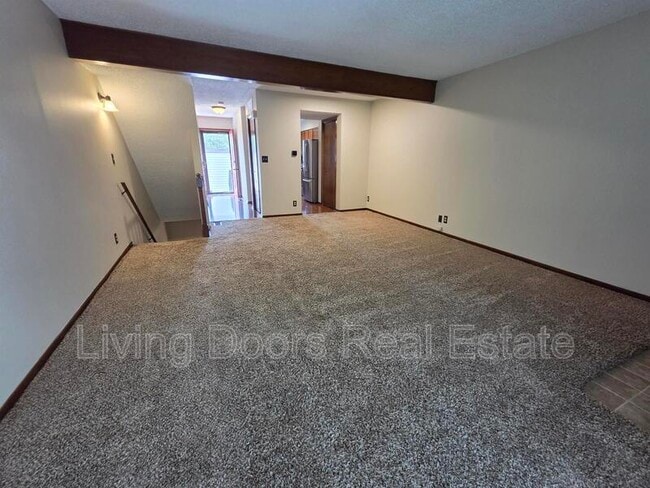 Photo - 2335 Southwood Pl