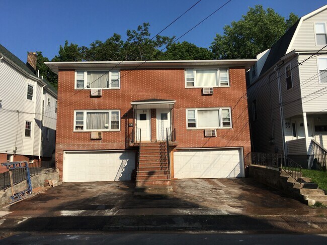 Photo - 64 40th St Unit 1R