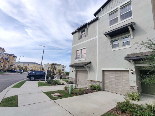 Photo - 4728 Pickering Harbor Pl
