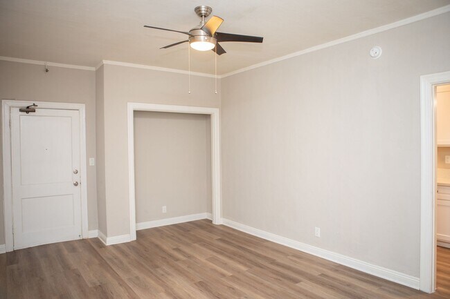 Photo - Newly Renovated Studio with Brick Exposure