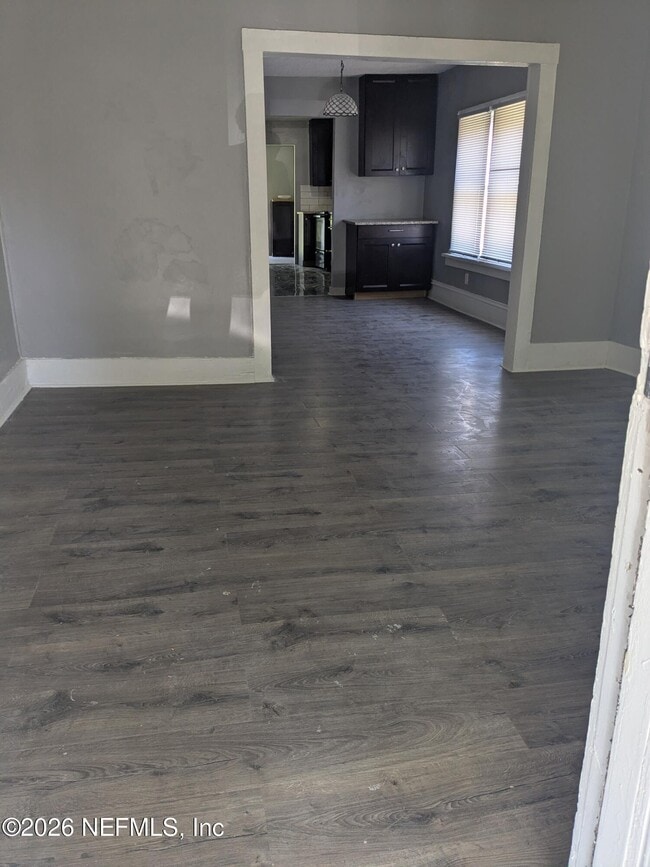 Photo - 1524 Mt Herman St