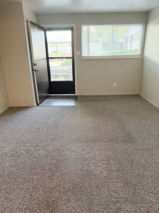 Photo - Eagleview Ct-1805 Unit #1